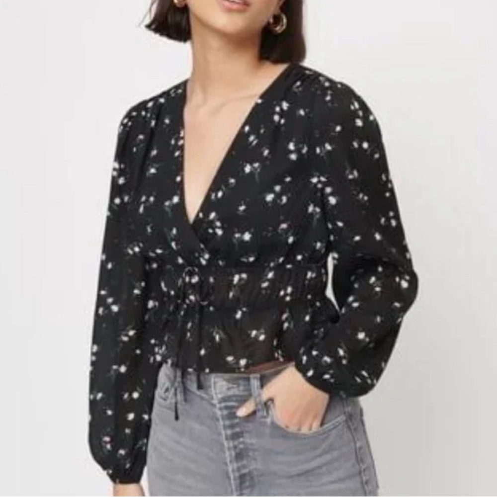 Dynamite‎ Floral Blouse